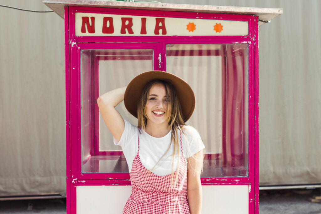 beautiful-young-woman-amusement-park (1)